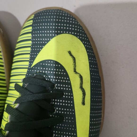 CR7 Men's Indoor/Futsal Soccer Shoes Mercurial Size 7 Seaweed - Picture 10 of 12